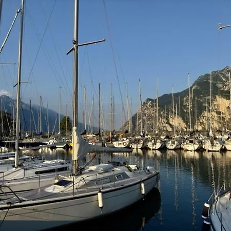Alloggio Turistico Molu * Gavazzo Nuova